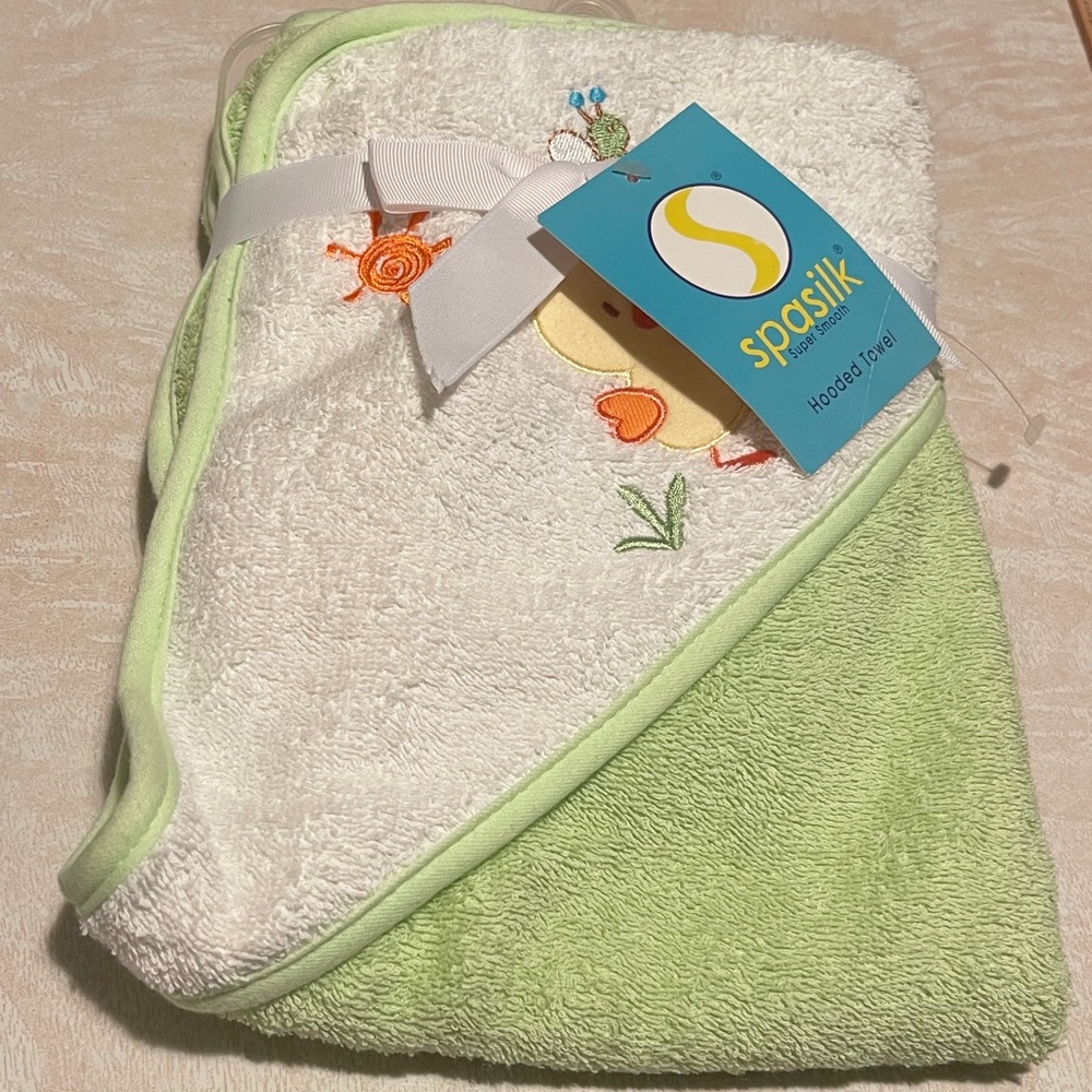 Spasilk Hooded Towel with Duck in White and Green